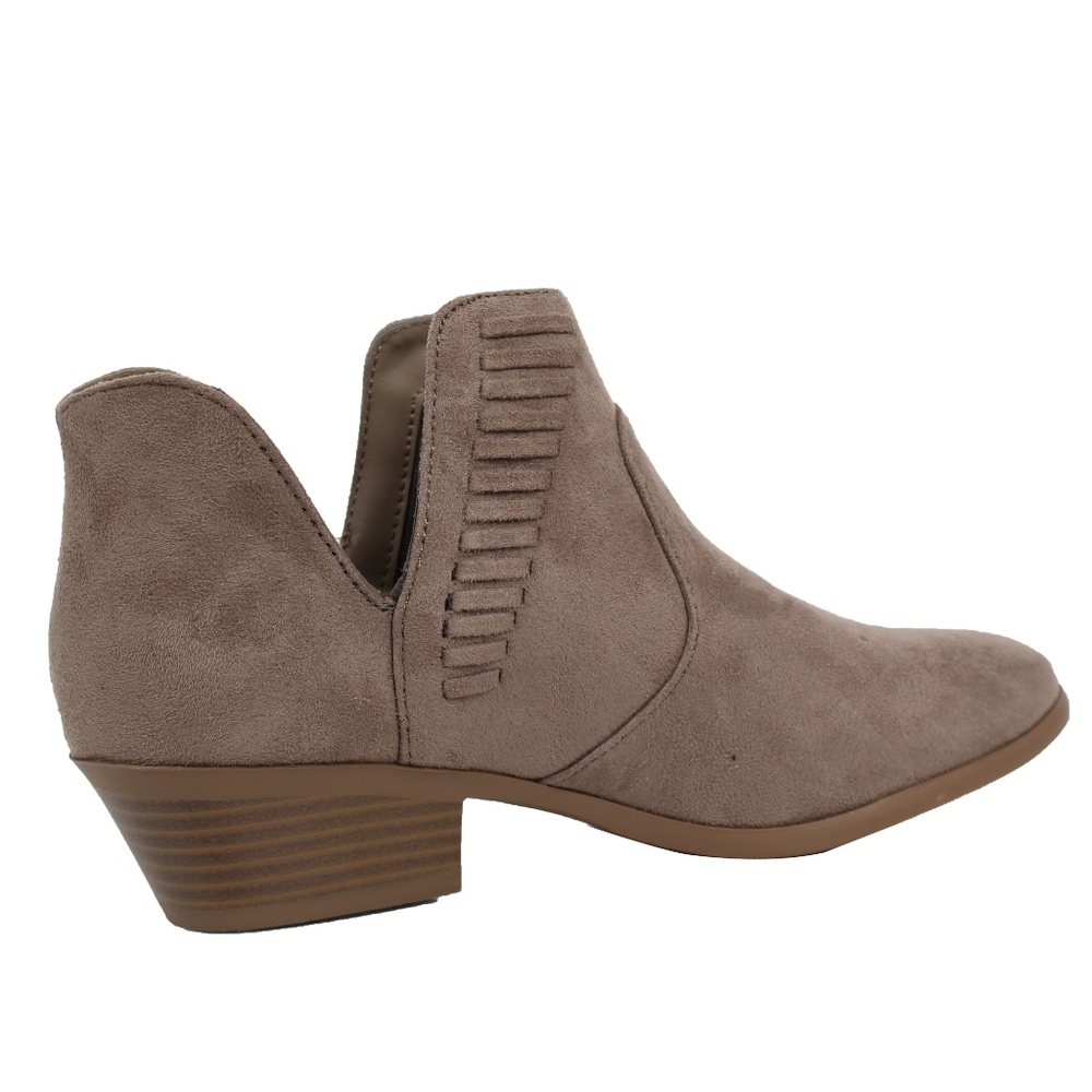 Size 6 Taupe Faux Suede V Cut Low Stacked Heel - Picture 4 of 6